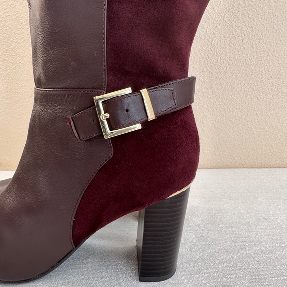 Bandolino Bilya Wine Suede/Leather Gold Buckle Knee High Boots Women’s 8.5M - Picture 9 of 14